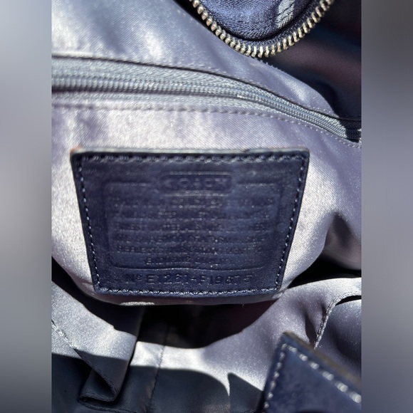 Blue coach bag , navy coach bag - Picture 4 of 7